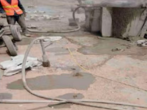 碧江水泥混凝土路面板底注浆技术 路面脱空注浆整治方案